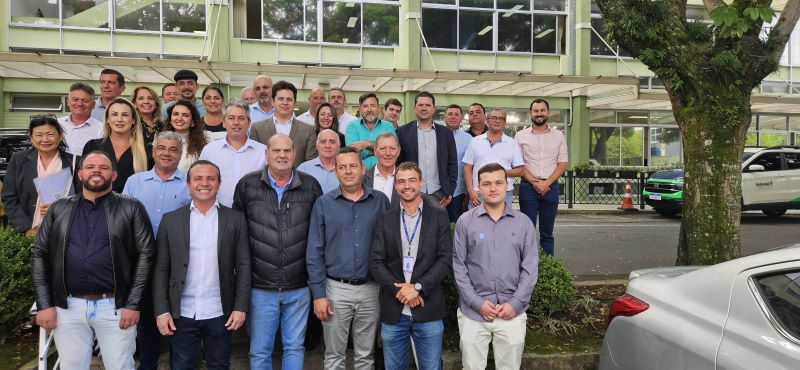 Santa Casa de Jacarezinho é tema de reunião entre Prefeitos e SESA